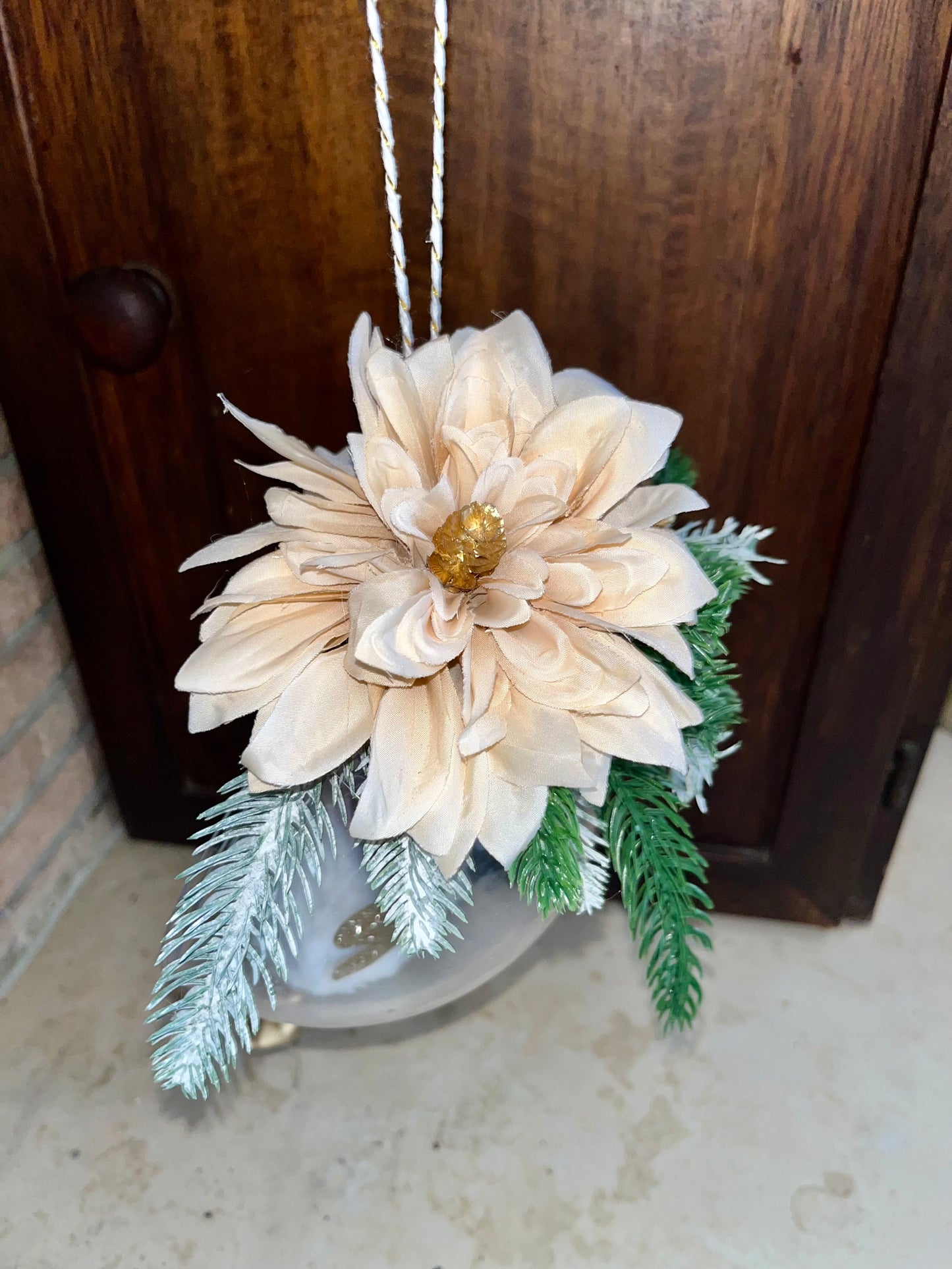 Angioletto a dondolo bianco