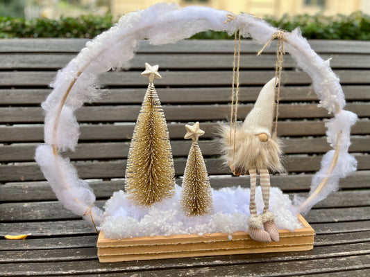 Centrotavola gnomo altalena